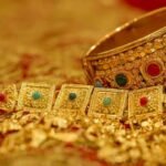 Gold Price Today: सोना खरीदने का सुनहरा मौका, चांदी में तेजी, फटाफट चेक करें रेट