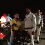JanjgirChampa Action : शराब पीकर गाड़ी चलाना महंगा पड़ा, पुलिस ने कार्रवाई की तो 4 वाहन चालकों को भरना...