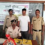 Sakti Arrest : नशीली सिरप की बिक्री करने वाले आरोपी को सक्ती पुलिस ने किया गिरफ्तार, 20 नग नशीली सिर...