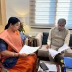 JanjgirChampa MP : सक्ती, बाराद्वार, सारागांव स्टेशनों में यात्री सुविधाओं की मांग लेकर सांसद कमलेश ...