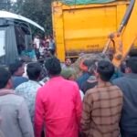 Janjgir-Baloda Accident : सड़क पर खड़े ट्रेलर से बस टकराई, 6 यात्री घायल, बस के केबिन में फंसा रहा 1 य...