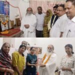 राजेश्री महंत रामसुंदर दास का आगमन अग्रवाल परिवार चांपा में, समाजसेवी रोशनलाल अग्रवाल को श्रद्धासुमन...