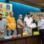 पत्रकारिता गौरव सम्मान से सम्मानित हुए IBC24 के एंकर श्रवण तंबोली