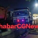 Akaltara Accident News : अकलतरा के ओवरब्रिज की रेलिंग तोड़कर तेज रफ्तार हाइवा फंसा, बड़ी दुर्घटना टली