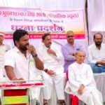 JanjgirChampa Big News : 109 साल पुराने स्कूल को मर्ज करने का विरोध, अकलतरा के लोगों ने किया धरना प्...