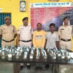 Birra Arrest : देशी शराब की अवैध बिक्री करने के लिए परिवहन करने वाले 2 आरोपी को बिर्रा पुलिस ने किया...