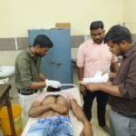 Pamgarh News : आपस में भिड़ी बाइक, शिक्षक समेत दो गंभीर, खून से लथपथ पड़े सड़क पर घायलों को पत्रकार ...