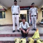 Akaltara Arrest : बरगंवा गांव से 22 लीटर महुआ शराब के साथ आरोपी गिरफ्तार, भेजा गया न्यायिक रिमांड मे...