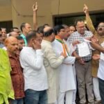 Janjgir Big News : कांग्रेस ने विधायक ब्यास कश्यप के नेतृत्व में विद्युत मण्डल का घेराव किया, कांग्र...