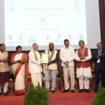 उड़ीसा में काव्य रत्न गौरव सम्मान 2025 से सम्म्मानित हुए छ्ग के हास्य कवि बंशीधर मिश्रा