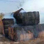 JanjgirChampa FIR : धान खरीदी केंद्र में 19 गठान बारदाने में आग लगाने का मामला, मुलमुला पुलिस ने जुर...