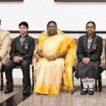 Janjgir News : दिल्ली में राष्ट्रपति द्रौपदी मुर्मू से मिले जयभारत इंग्लिश मीडियम स्कूल जांजगीर के स...