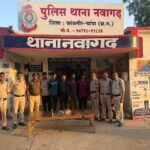 Janjgir-Nawagarh Arrest : शासकीय कार्य में बाधा उत्पन्न कर पुलिस की गाड़ी पर पत्थर फेंकने वाले आरोपी ...