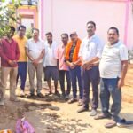 Dabhara News : नगर पंचायत अध्यक्ष दीपक कंवलधर साहू ने डभरा के वार्ड क्रमांक 14 के चक्रधारी मंदिर में...