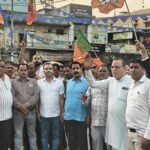 Baloda News : बंगाल विजय पर भाजपा कार्यकर्ताओं ने मनाया जश्न