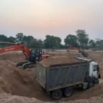 CG News : रेत के अवैध उत्खनन पर खनिज विभाग लगातार कर रहा कार्रवाई, अवैध परिवहन करते पाए जाने पर 02 च...