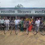 Sakti News : मसनिया कला में आयोजित 'शाला प्रवेश उत्सव' कार्यक्रम आयोजित, सांसद कमलेश जांगड़े हुई शामि...