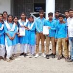 JanjgirChampa Student Ultimetam : शासकीय हायर सेकेंडरी स्कूल के छात्र-छात्राओं और उनके अभिभावक ने वि...