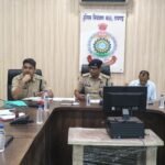 Raigarh Police Crime Meeting : एडिशनल एसपी अनिल सोनी के सख्त निर्देश, लंबित गंभीर अपराधों का प्राथमि...