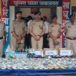 Janjgir-Akaltara Big News : दल्हापहाड़ के नागपंचमी मेले में नशे का सामान लेकर पहुंचे युवा, पुलिस ने घ...