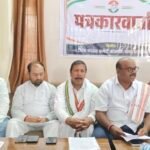 Champa News : कांग्रेस ने की प्रेस कांफ्रेंस, बिजली दरों में बढ़ोतरी और स्मार्ट मीटर लगाए जाने के विर...
