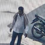 Janjgir-Naila Bike Thief : नैला में दिनदहाड़े बाइक की चोरी, CCTV कैमरा में कैद हुआ चोर, बाइक की चोरी ...